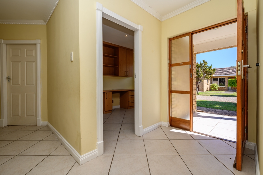 3 Bedroom Property for Sale in Summerstrand Eastern Cape